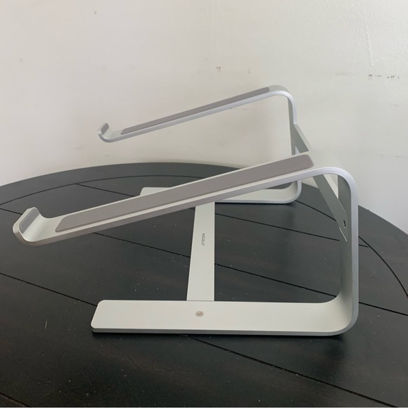 Macally Laptop Stand for Desk - Aluminum Laptop Riser Stand for Desk - Ergonomic - Picture 5 of 11